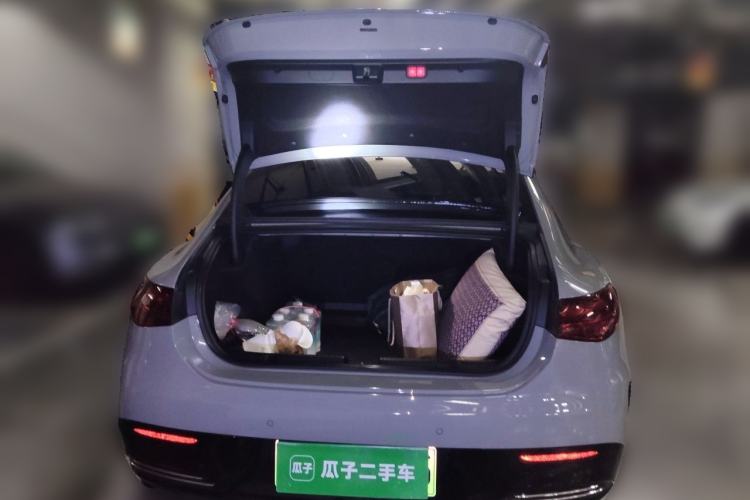 Used Mercedes-Benz EQE 2022 350 Luxury Edition Trunk