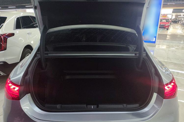 Used Mercedes-Benz EQE 2022 350 Pioneer Edition Trunk