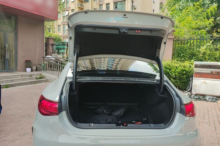 Used Mercedes-Benz EQE 2022 350 First Edition Special Version Trunk