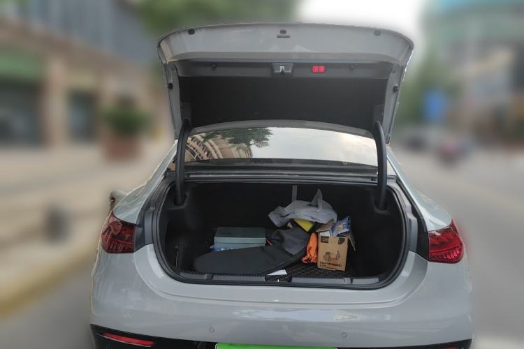 Used Mercedes-Benz EQE 2022 350 Luxury Edition Trunk