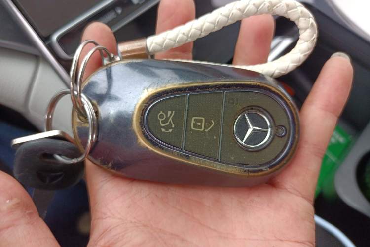Used Mercedes-Benz EQE 2022 350 First Edition Special Version Vehicle Key