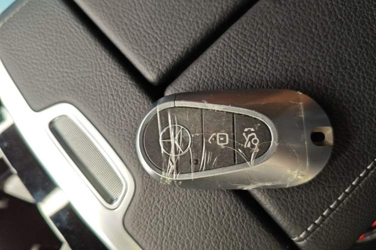 Used Mercedes-Benz EQE 2022 350 Luxury Edition Vehicle Key