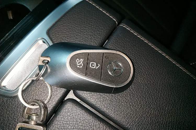 Used Mercedes-Benz EQE 2022 350 First Edition Special Version Vehicle Key