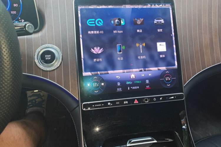 Used Mercedes-Benz EQE 2022 350 Pioneer Edition Audio And AC Panel