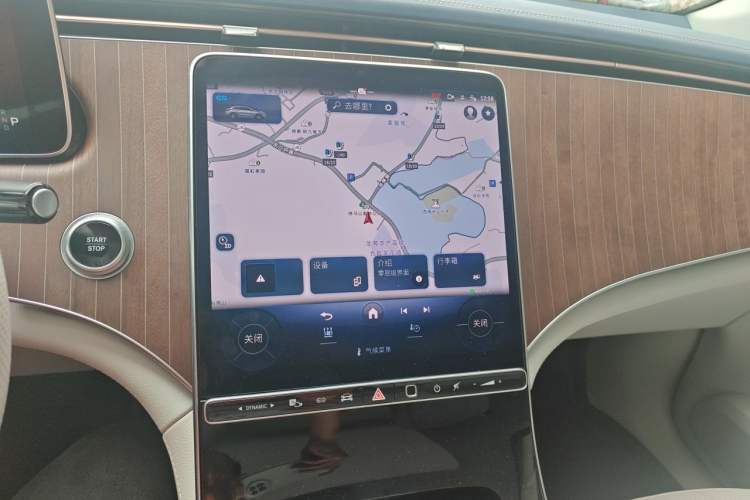 Used Mercedes-Benz EQE 2022 350 Luxury Edition Audio And AC Panel
