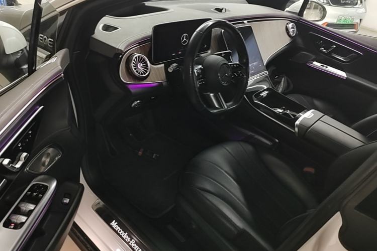 Used Mercedes-Benz EQE 2022 350 Luxury Edition Driver Seat