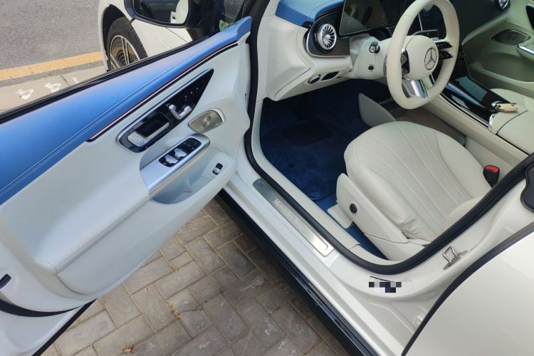 Used Mercedes-Benz EQE 2022 350 First Edition Special Version Driver Seat
