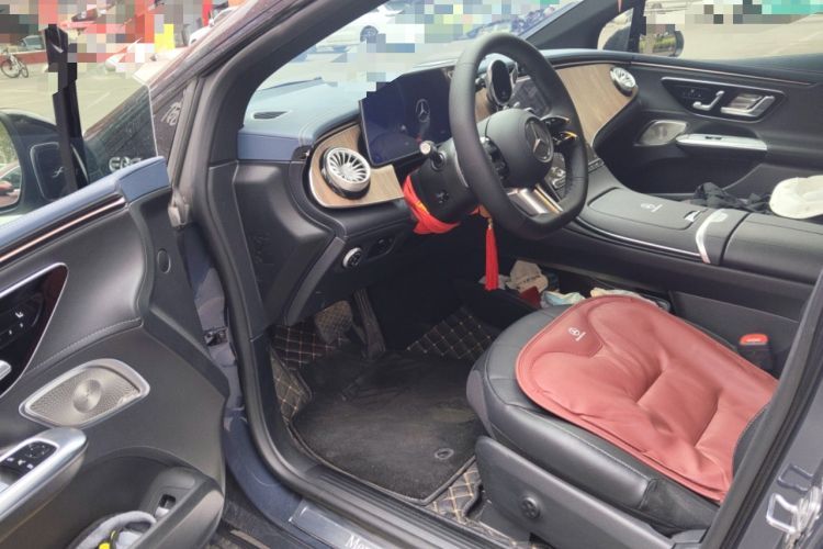 Used Mercedes-Benz EQE 2022 350 Pioneer Edition Driver Seat