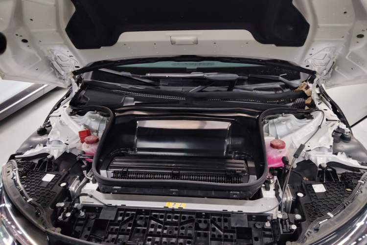 Used Mercedes-Benz EQE 2022 350 Pioneer Edition Engine Bay