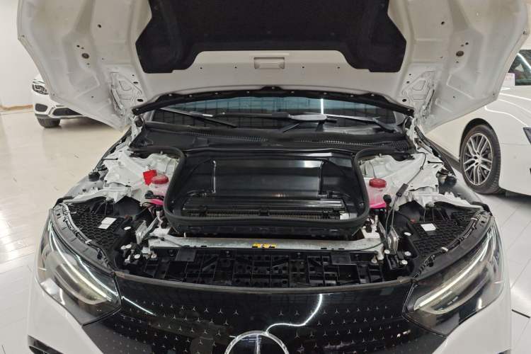 Used Mercedes-Benz EQE 2022 350 Luxury Edition Engine Bay