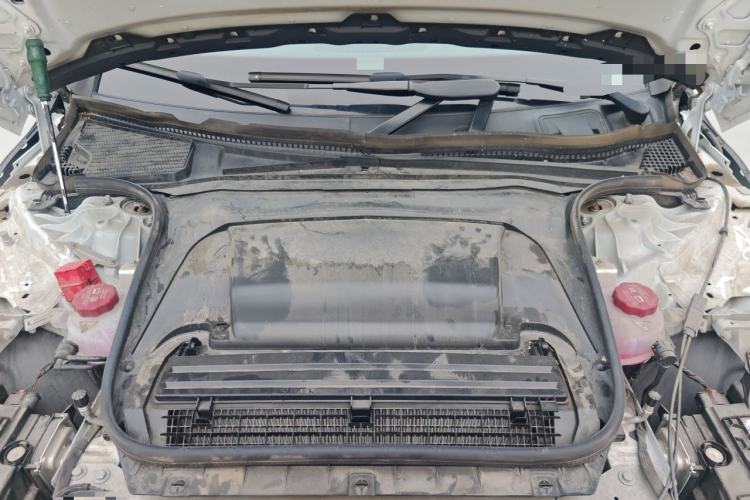 Used Mercedes-Benz EQE 2022 350 Luxury Edition Engine Bay