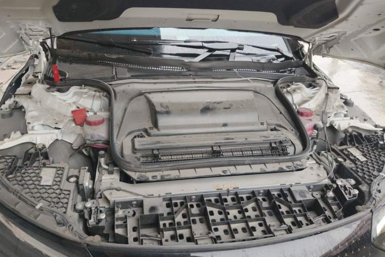 Used Mercedes-Benz EQE 2022 350 Luxury Edition Engine Bay