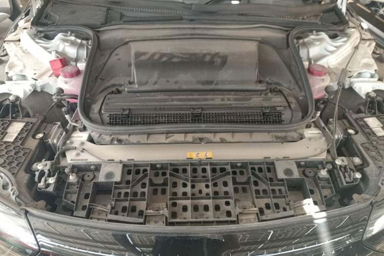 Used Mercedes-Benz EQE 2022 350 Luxury Edition Engine Bay