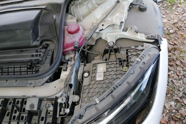 Used Mercedes-Benz EQE 2022 350 Pioneer Edition Engine Bay Left