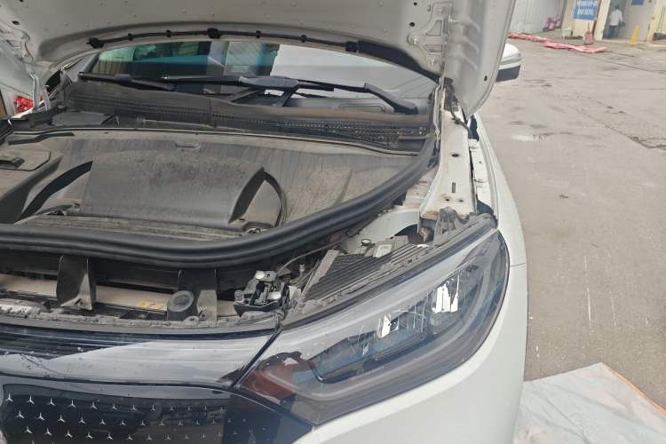 Used Mercedes-Benz EQE 2022 350 Luxury Edition Engine Bay Left