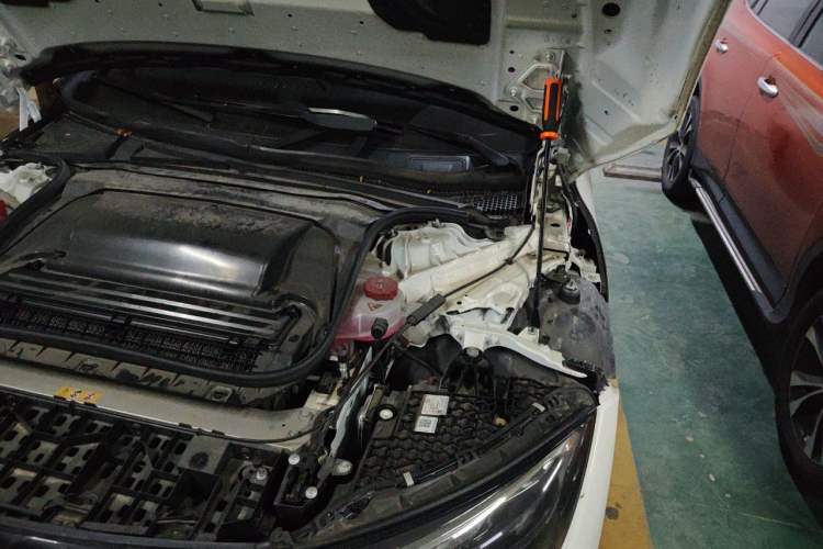 Used Mercedes-Benz EQE 2022 350 Pioneer Edition Engine Bay Left