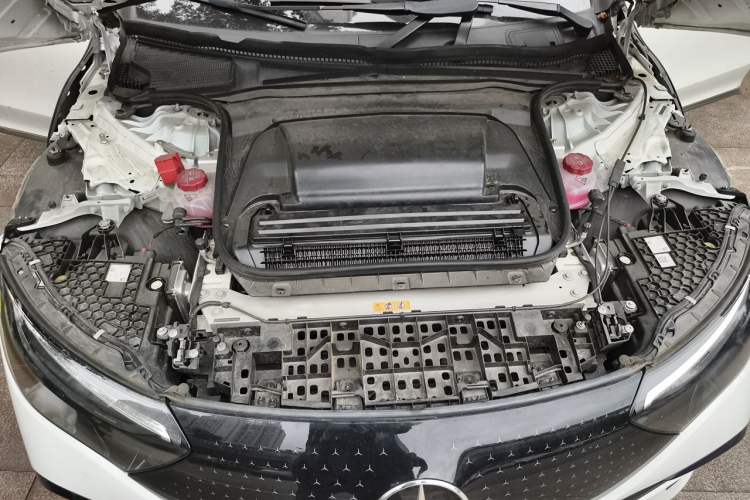 Used Mercedes-Benz EQE 2022 350 Luxury Edition Engine Bay