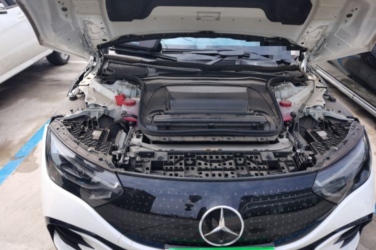 Used Mercedes-Benz EQE 2022 350 First Edition Special Version Engine Bay Right