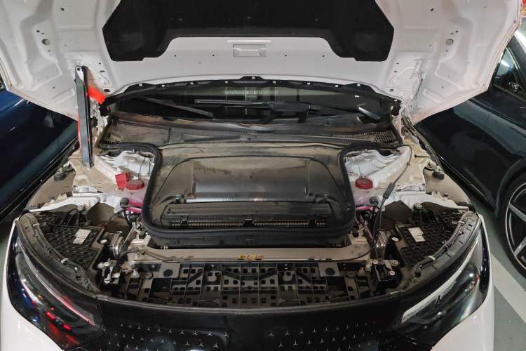 Used Mercedes-Benz EQE 2022 350 Pioneer Edition Engine Bay