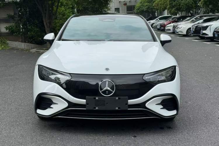 Used Mercedes-Benz EQE 2022 350 Pioneer Edition Exterior 2