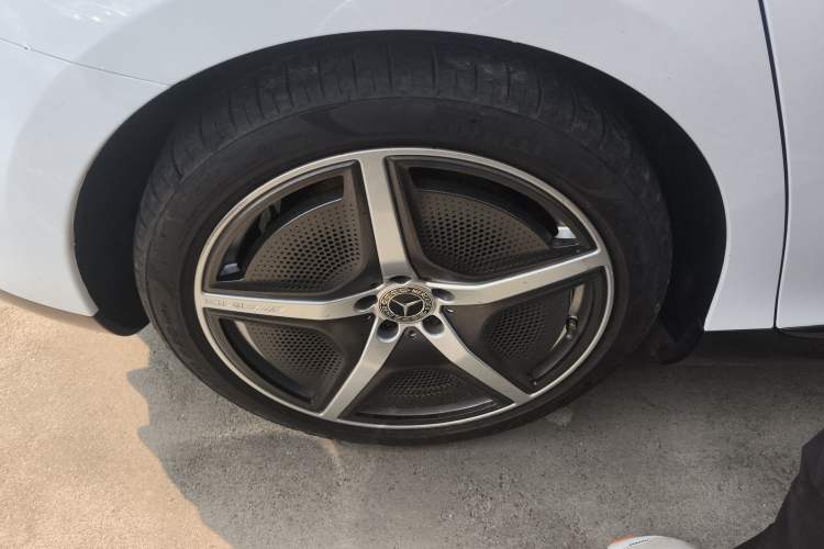 Used Mercedes-Benz EQE 2022 350 First Edition Special Version Exterior 3