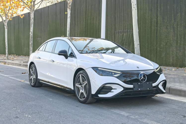 Used Mercedes-Benz EQE 2022 350 Luxury Edition Exterior 3