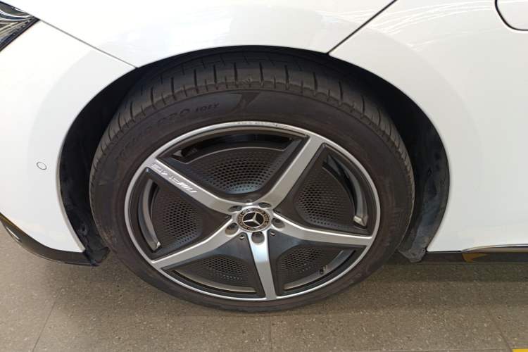 Used Mercedes-Benz EQE 2022 350 First Edition Special Version Exterior 4