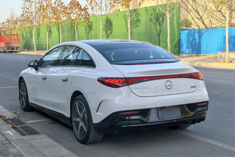 Used Mercedes-Benz EQE 2022 350 Luxury Edition Exterior 4