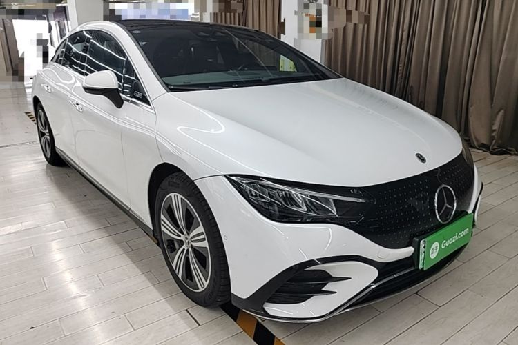 Used Mercedes-Benz EQE 2022 350 Luxury Edition Front Right 45 Deg