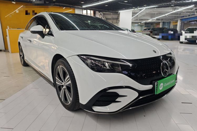 Used Mercedes-Benz EQE 2022 350 Luxury Edition Front Right 45 Deg
