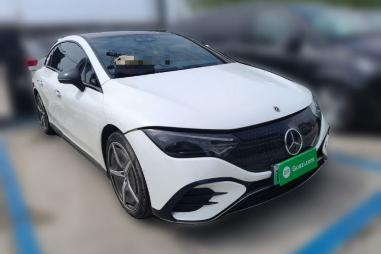 Used Mercedes-Benz EQE 2022 350 First Edition Special Version Front Right 45 Deg