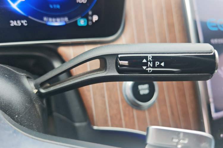Used Mercedes-Benz EQE 2022 350 Luxury Edition Gear Lever