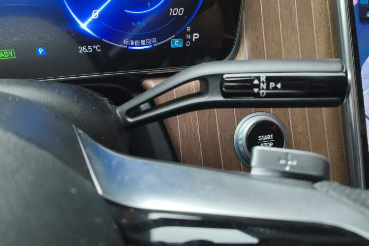 Used Mercedes-Benz EQE 2022 350 Luxury Edition Gear Lever