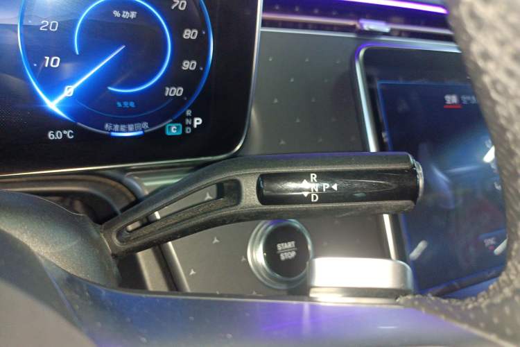 Used Mercedes-Benz EQE 2022 350 First Edition Special Version Gear Lever