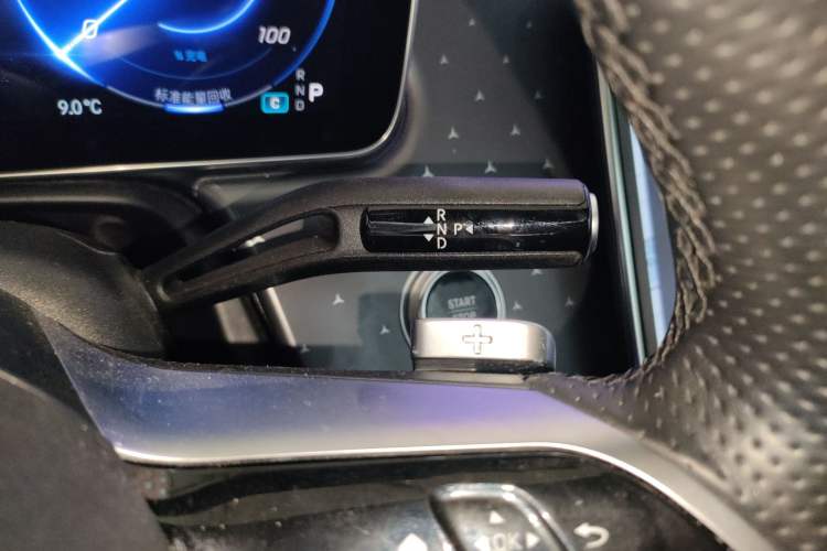 Used Mercedes-Benz EQE 2022 350 First Edition Special Version Gear Lever