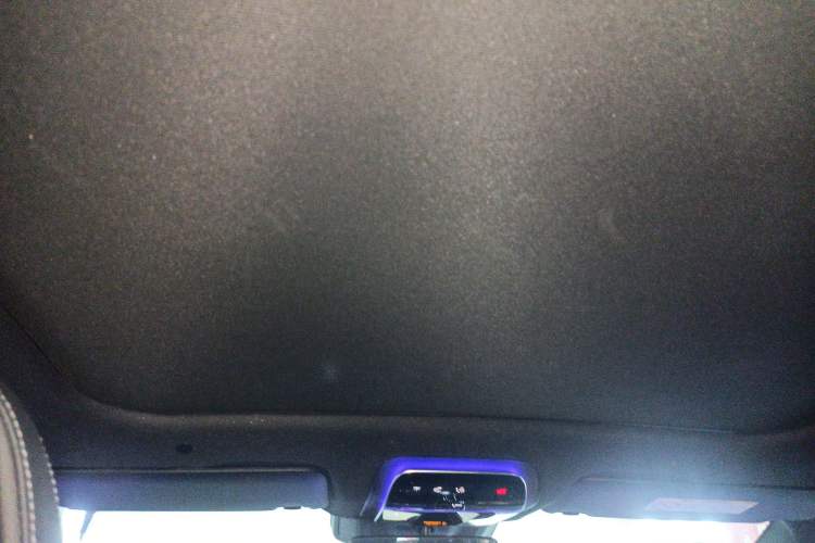 Used Mercedes-Benz EQE 2022 350 First Edition Special Version Headliner