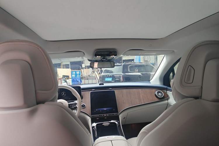 Used Mercedes-Benz EQE 2022 350 Luxury Edition Headliner