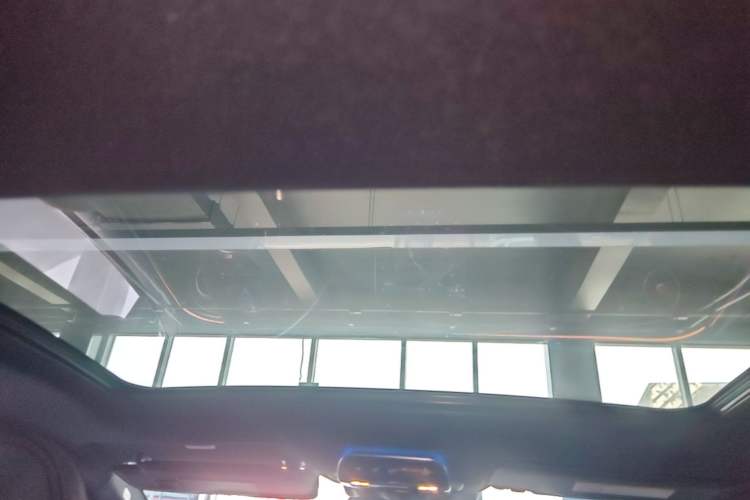 Used Mercedes-Benz EQE 2022 350 First Edition Special Version Headliner
