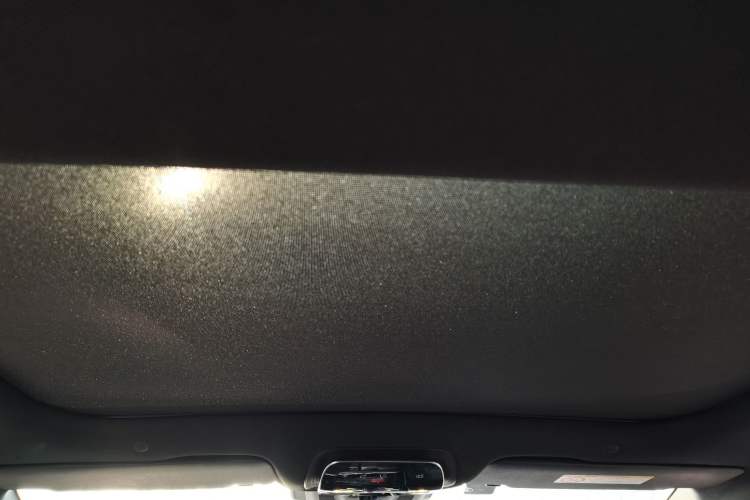 Used Mercedes-Benz EQE 2022 350 Luxury Edition Headliner