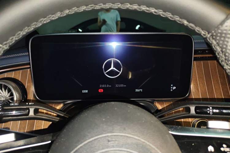 Used Mercedes-Benz EQE 2022 350 Pioneer Edition Instrument Cluster