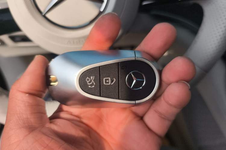Used Mercedes-Benz EQE 2022 350 First Edition Special Version Interior 1