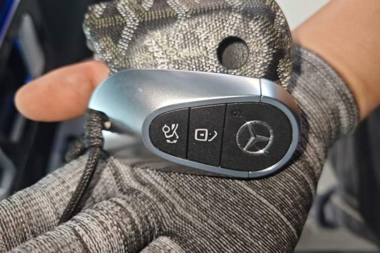 Used Mercedes-Benz EQE 2022 350 First Edition Special Version Interior 1