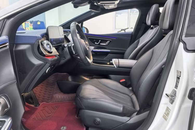 Used Mercedes-Benz EQE 2022 350 Pioneer Edition Interior 3