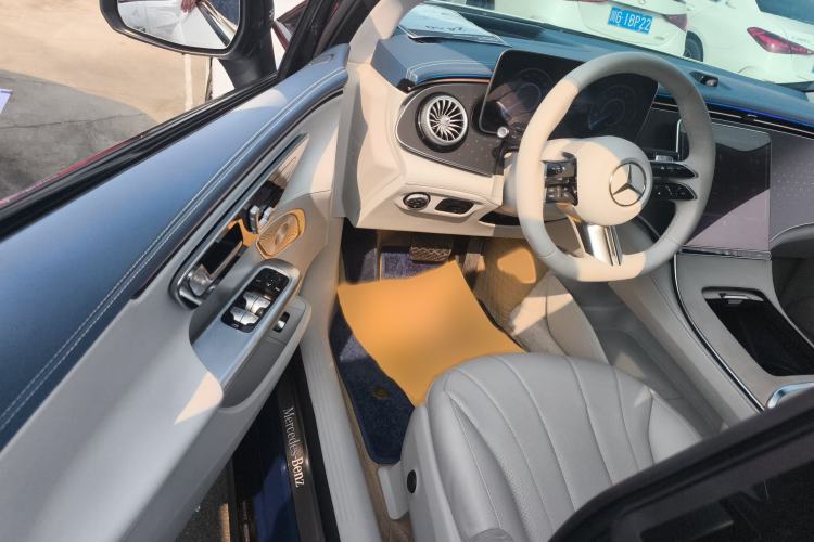 Used Mercedes-Benz EQE 2022 350 First Edition Special Version Interior 3