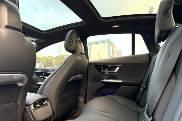 Used Mercedes-Benz EQE 2022 350 Pioneer Edition Interior 3