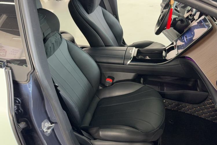 Used Mercedes-Benz EQE 2022 350 Pioneer Edition Interior 3
