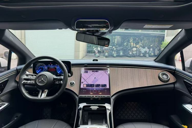 Used Mercedes-Benz EQE 2022 350 Pioneer Edition Interior 3