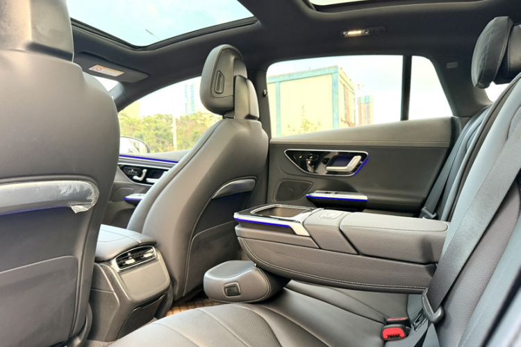 Used Mercedes-Benz EQE 2022 350 Pioneer Edition Interior 5