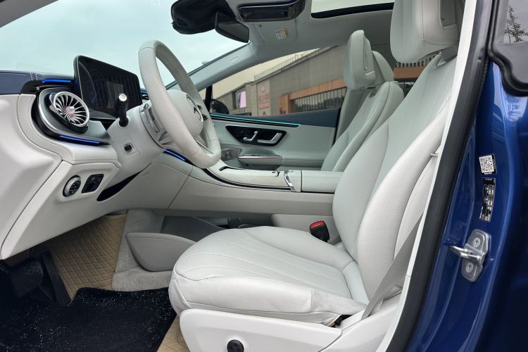 Used Mercedes-Benz EQE 2022 350 First Edition Special Version Interior 6