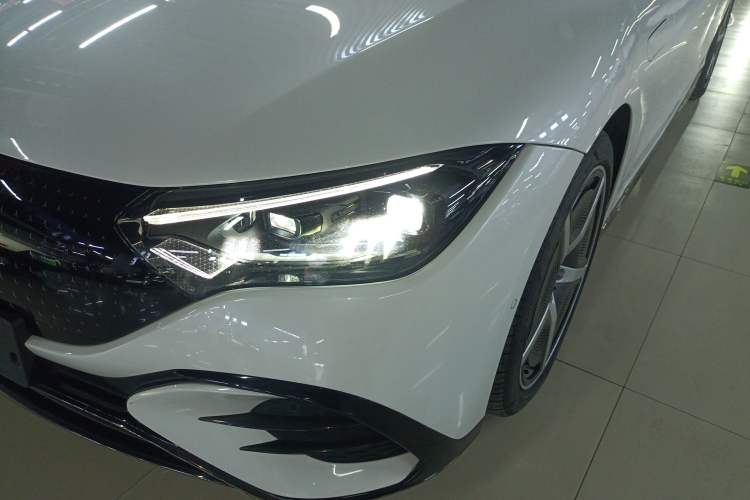 Used Mercedes-Benz EQE 2022 350 First Edition Special Version Left Front Headlight